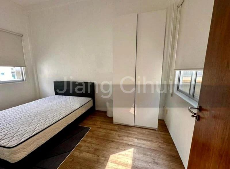 3 Bed Walk-up Apartment (Condo) for Sale in  River Valley Apartments - Image 6
